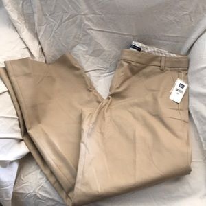 🌼NWT. Gap wide leg khaki pants🌼